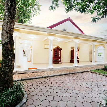 Tirtodipuran Hotel By Natts Hospitality Indonesia Jogyakarta Zewnętrze zdjęcie